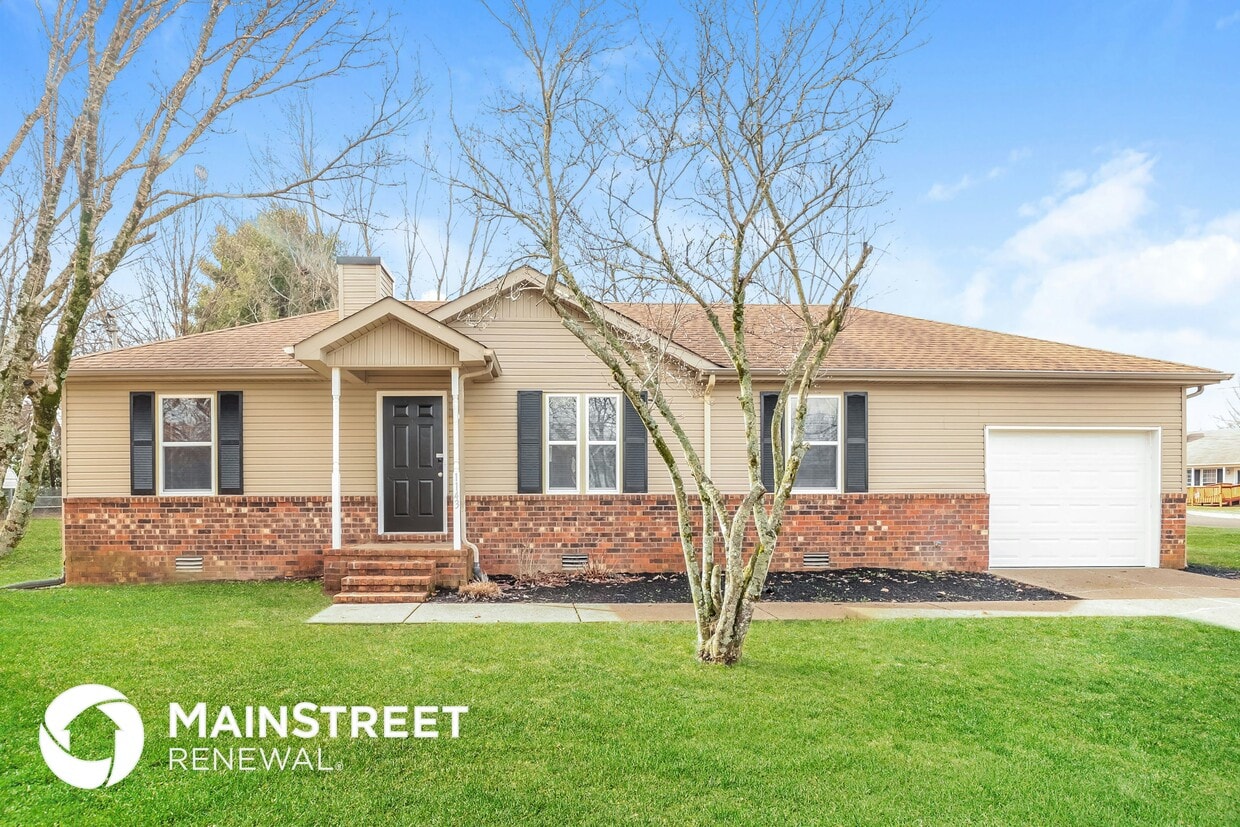 Primary Photo - 1143 Woods Edge Dr