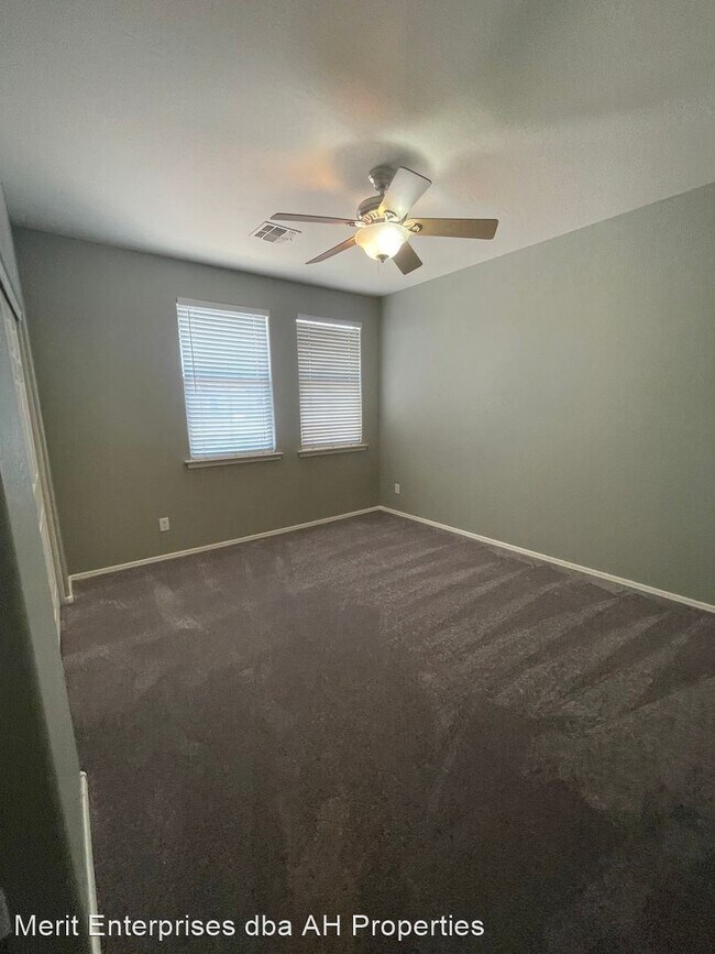 Foto del edificio - 4 br, 3 bath House - 5606 W CARSON RD