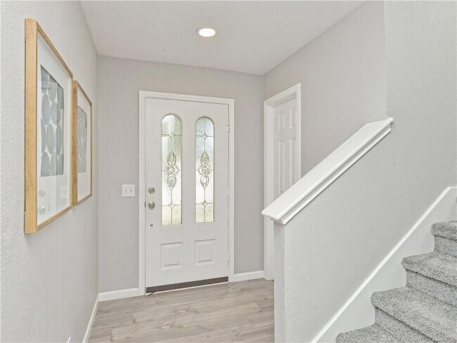 Foto del edificio - 16800 Hamilton Point Cir