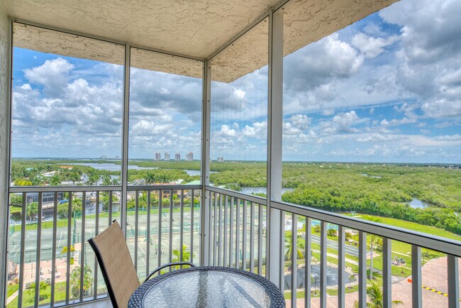 Foto del edificio - 5600 Bonita Beach Rd SW