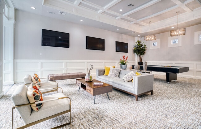 Building Photo - The Boulevard at Sonterra