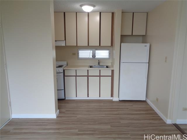 Building Photo - 1420 Alapai St