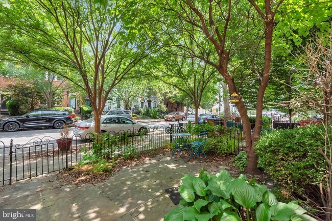 Foto del edificio - 1810 6th St NW