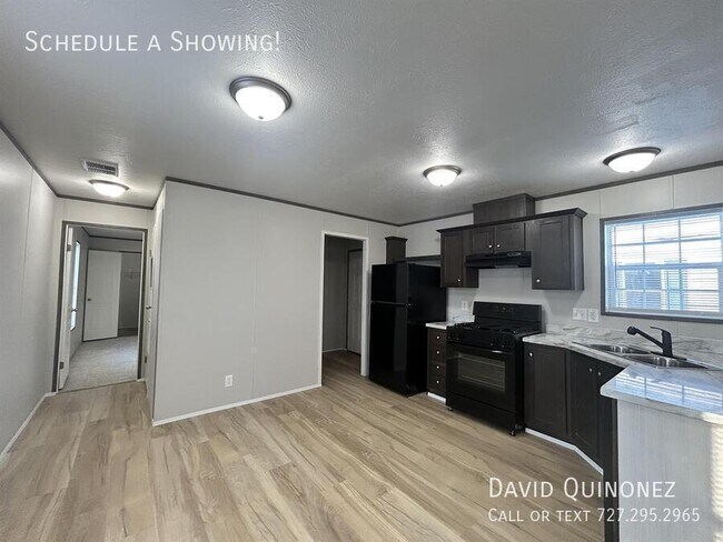 Foto del edificio - 2737 W Washington Center Rd