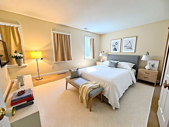 Building Photo - 3 Bedroom 1.5 Bathroom Available in Elizab...