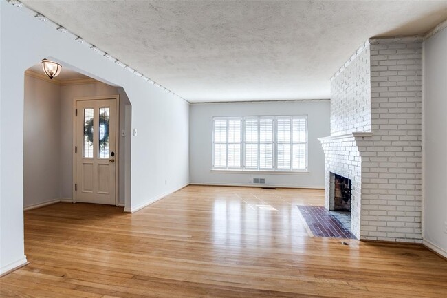 Foto del edificio - 7517 Villanova St
