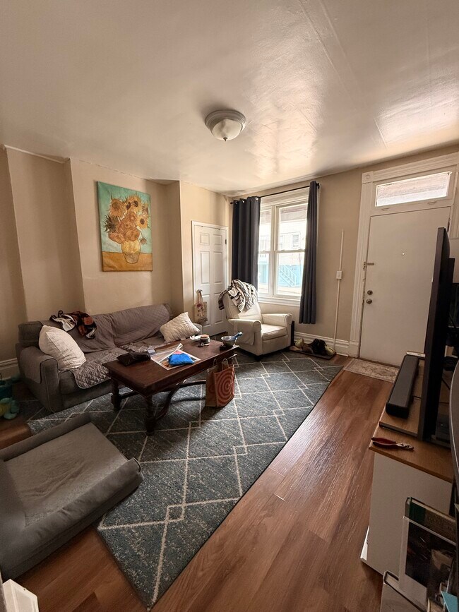 Foto del edificio - 440 Ella St