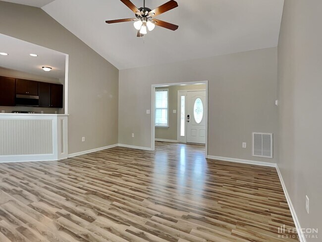 Building Photo - 590 Cross Link Drive Angier NC