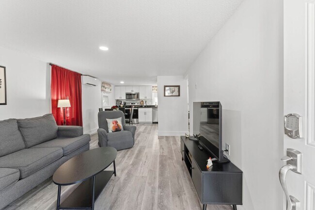 Foto del edificio - Stylish/Fully Furnished  2-Bedroom Retreat Near Campus & Downtown Columbia