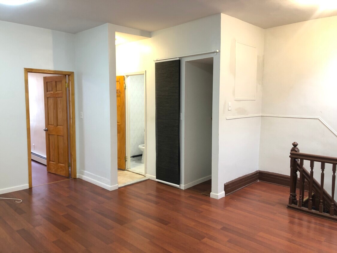 Primary Photo - 217 Bay Ridge Ave
