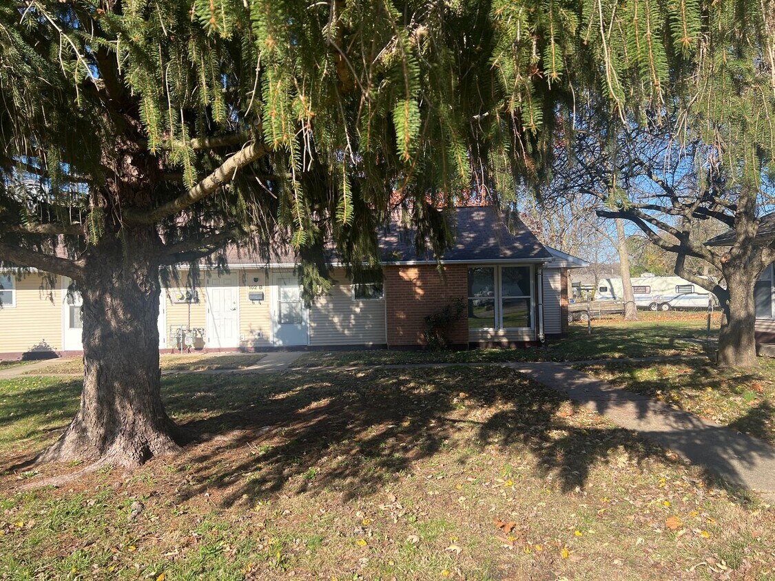 Foto principal - 102 Chestnut St