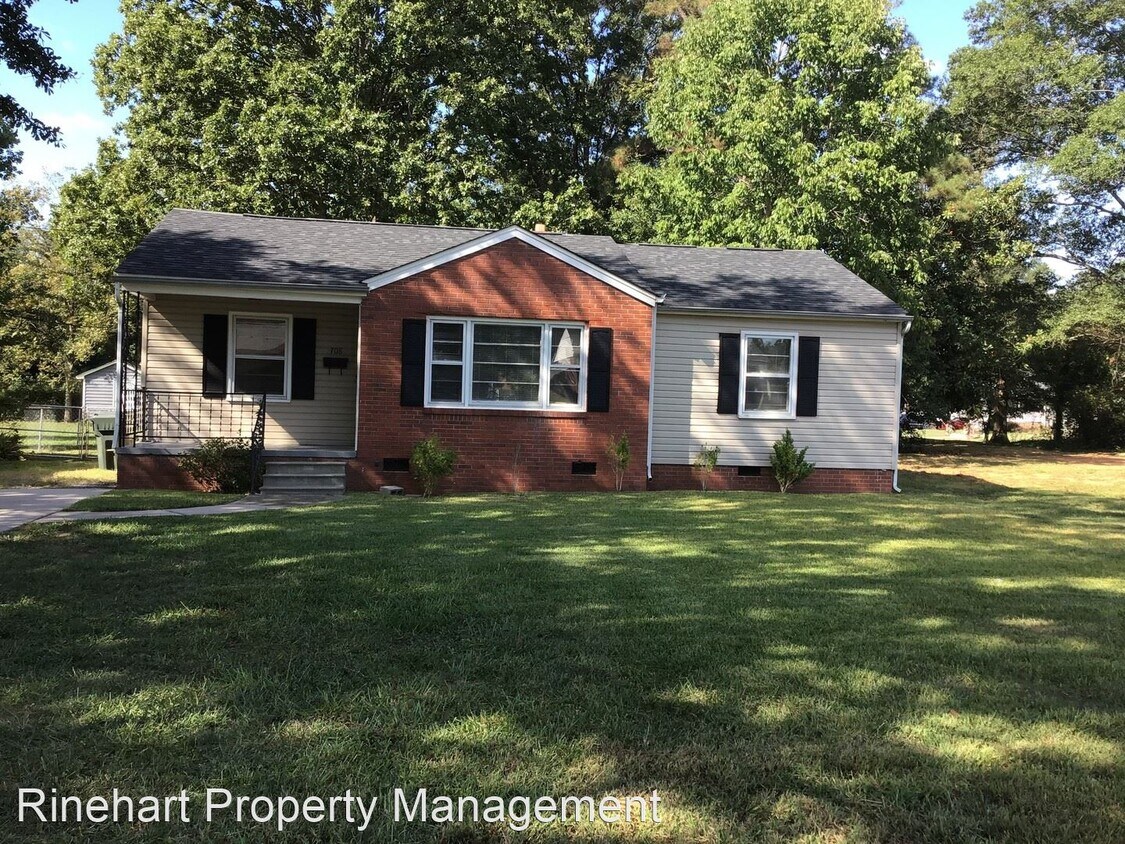 3 br, 1 bath House 708 Briarcliff Road House for Rent in Rock Hill