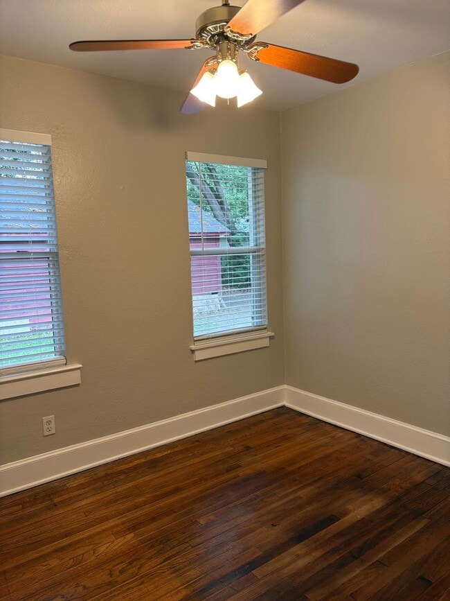 Photo - DUPLEX NEAR LEON/TMH Apartment