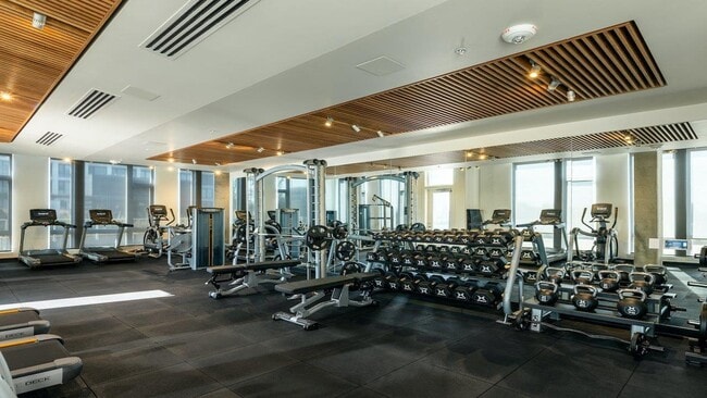 Building Photo - Akoya