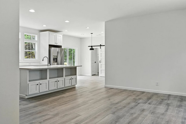 Foto del edificio - 4 Willis Rd