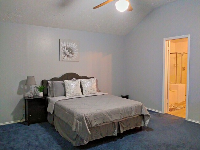 Master Bedroom/Bedroom 4 - 7606 Chasecreek Dr