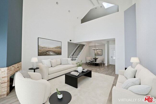 Foto del edificio - 5420 Sylmar Ave