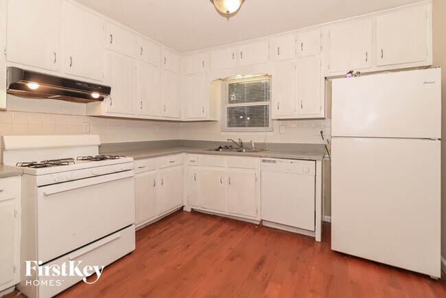 Building Photo - 960 Redan Trail