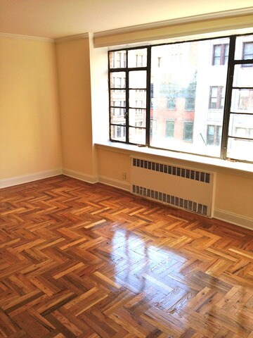 Primary Photo - 80 Irving Pl