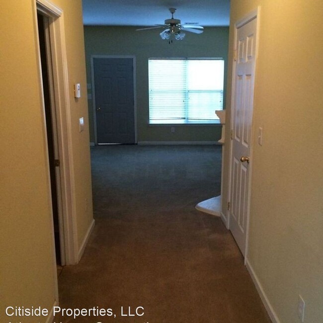 Building Photo - 3 br, 2.5 bath House - 194 Brookview Drive