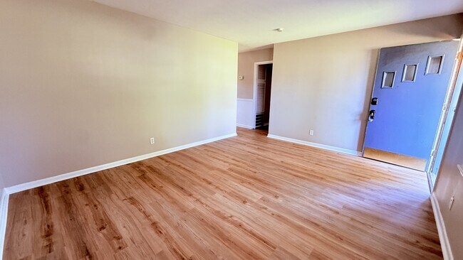 Foto del edificio - 105 Superior Ave SE