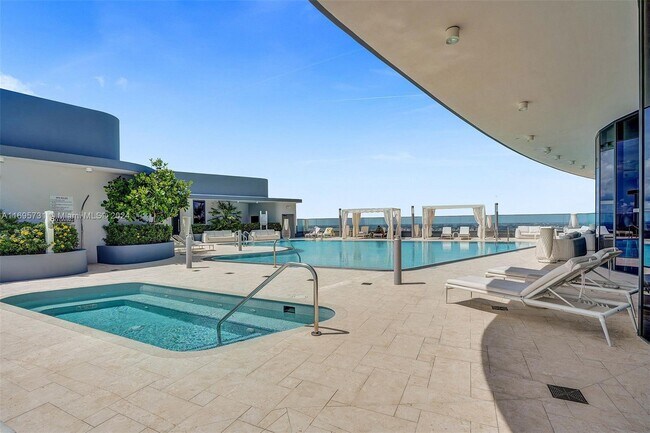 Foto del edificio - 1000 Brickell Plz