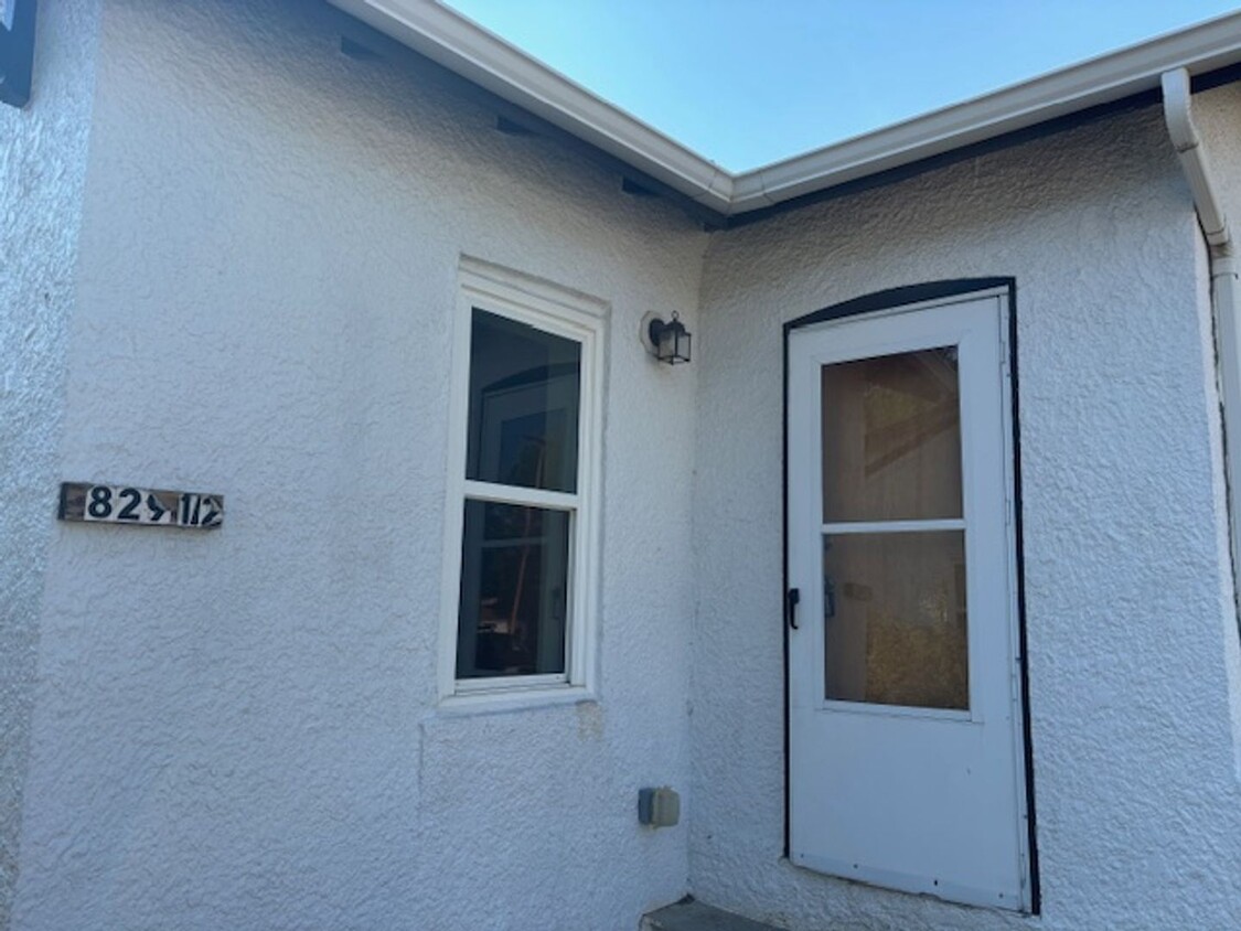 Primary Photo - Backhouse with Private Yard