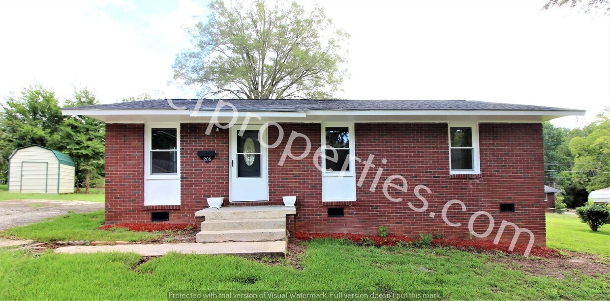Primary Photo - 206 Sullivan St Greenwood, SC 29649