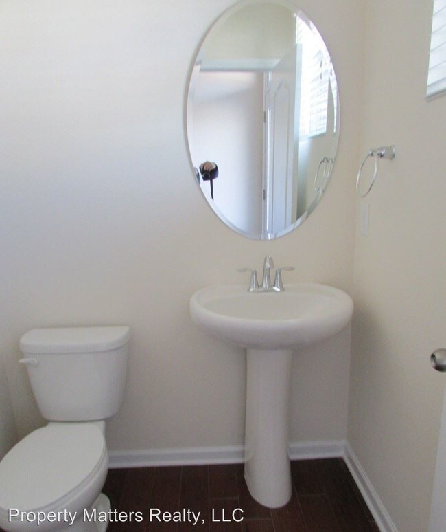 Foto del edificio - 2724 Sawbridge Ln