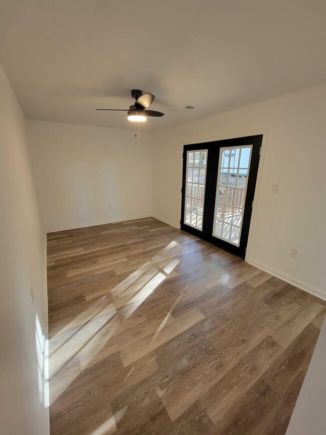 Foto del edificio - 7901 Forest Rd