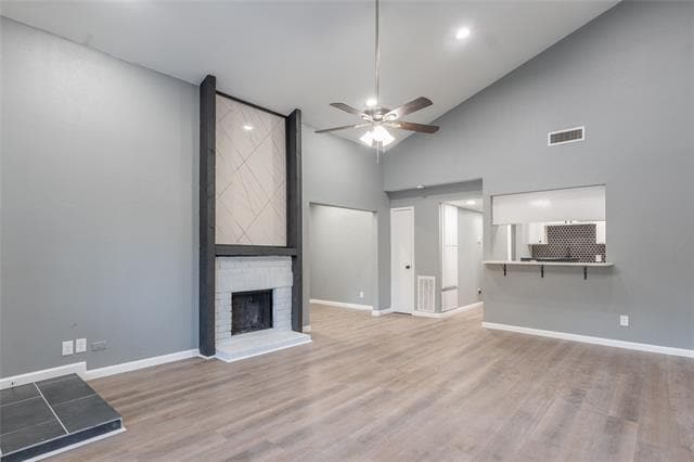 Building Photo - 727 Sceptre Cir