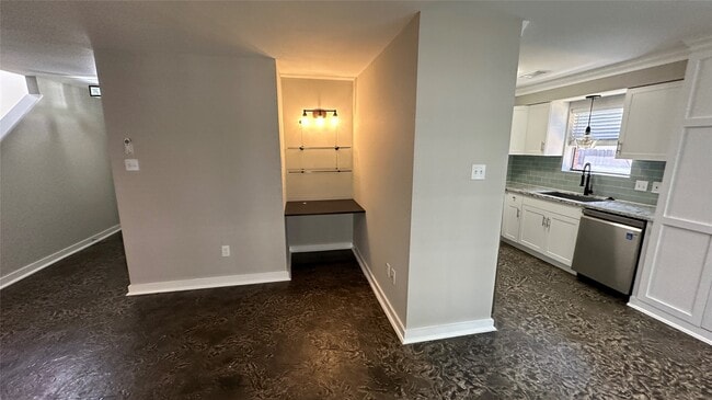 Building Photo - 2 W Mistybreeze Cir