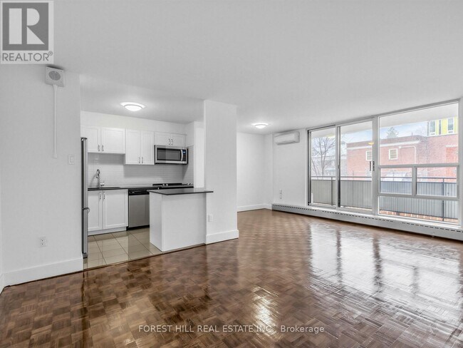 Building Photo - 35 Walmer Rd