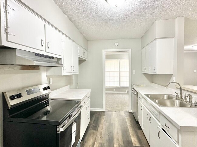Building Photo - 2784 Bragg Ln