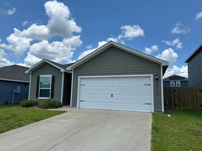 Foto del edificio - For Lease | 3 Bed, 2 Bath | 1,552 Sq Ft | ...