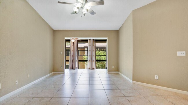 Building Photo - 6019 Scotchwood Glen