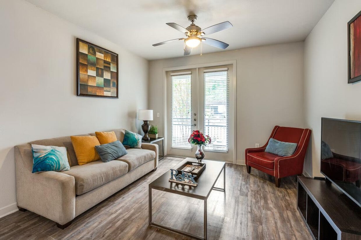 Foto principal - 2622 Florence St