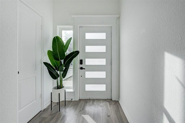Foto del edificio - 10213 Ashville Dr