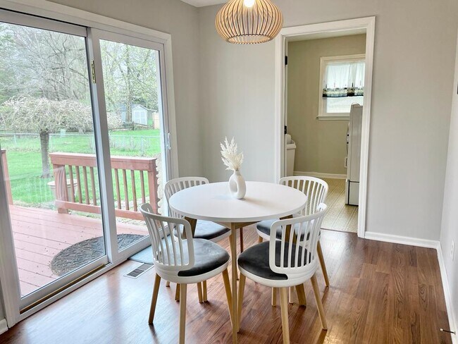 Foto del edificio - 3424 E 106th St