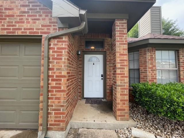Building Photo - 2062 Bronco Ln