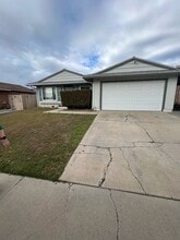 Building Photo - 4006 Daves Way