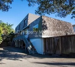 Building Photo - 830 Parcel St