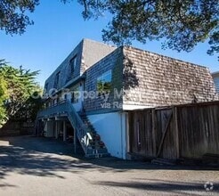 Building Photo - 830 Parcel St