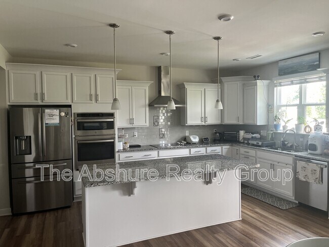Foto del edificio - 1511 Woodland Knl Ct