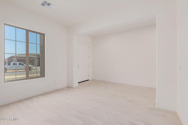 Building Photo - 22602 E San Tan Blvd