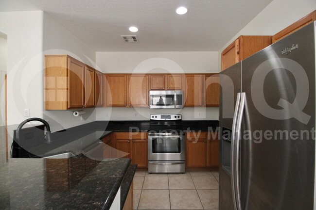 Foto del edificio - 22227 S 214th St
