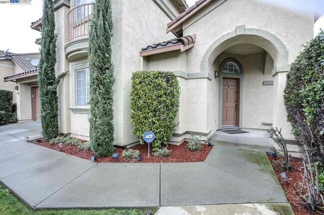 Foto del edificio - 1982 Laguna Dr