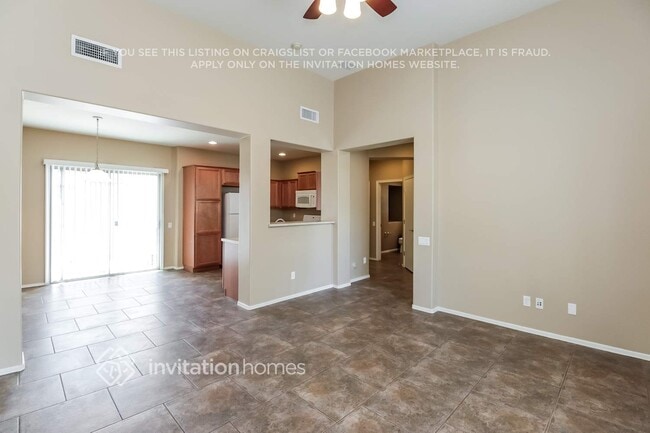 Foto del edificio - 8329 W Lewis Ave