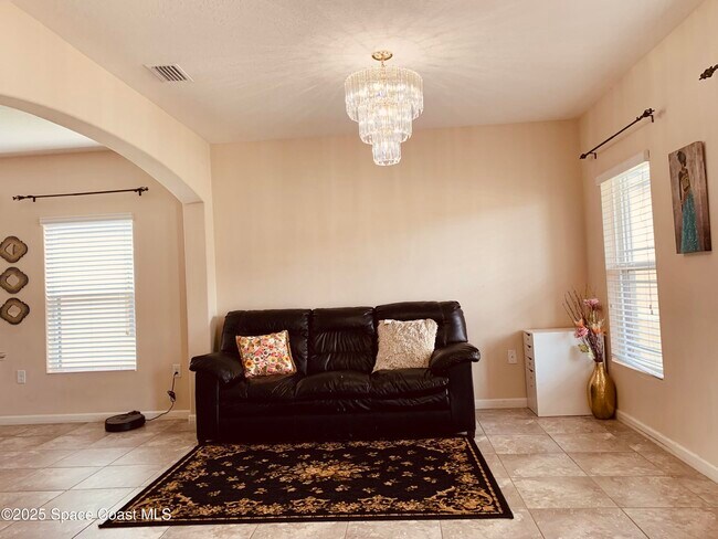 Building Photo - 824 Musgrass Cir