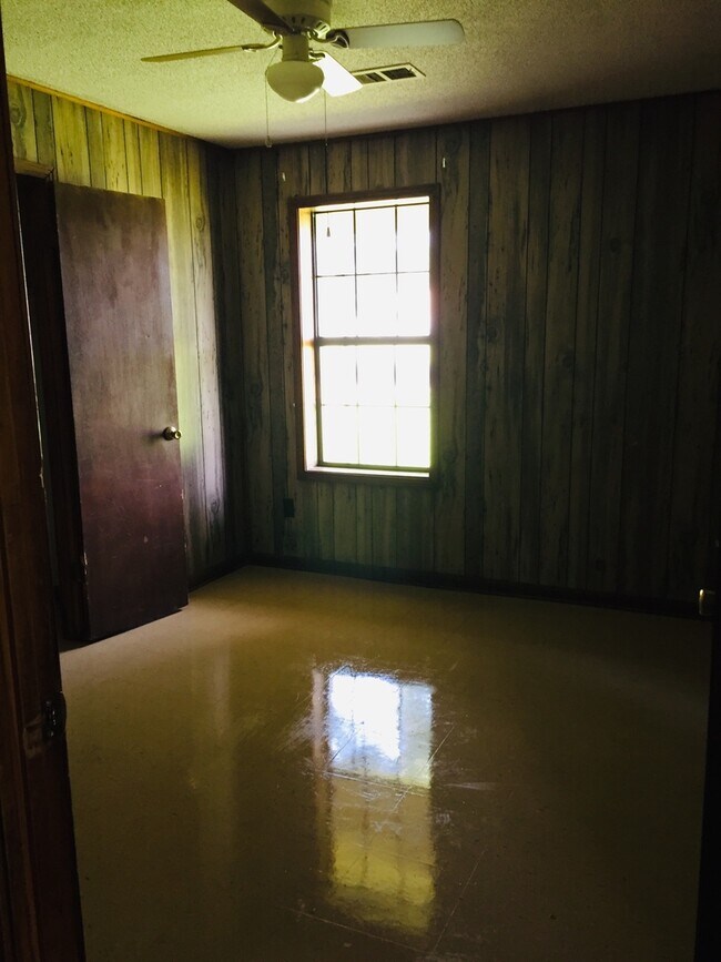 Building Photo - House for rent - 980 Shands Bottom Rd